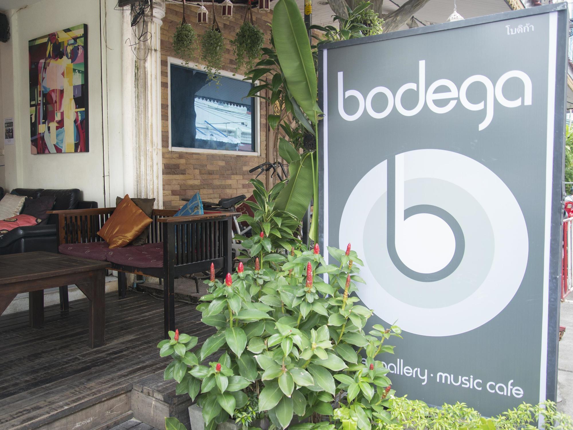 Bodega Phuket Patong (Adults Only) Vandrarhem Exteriör bild