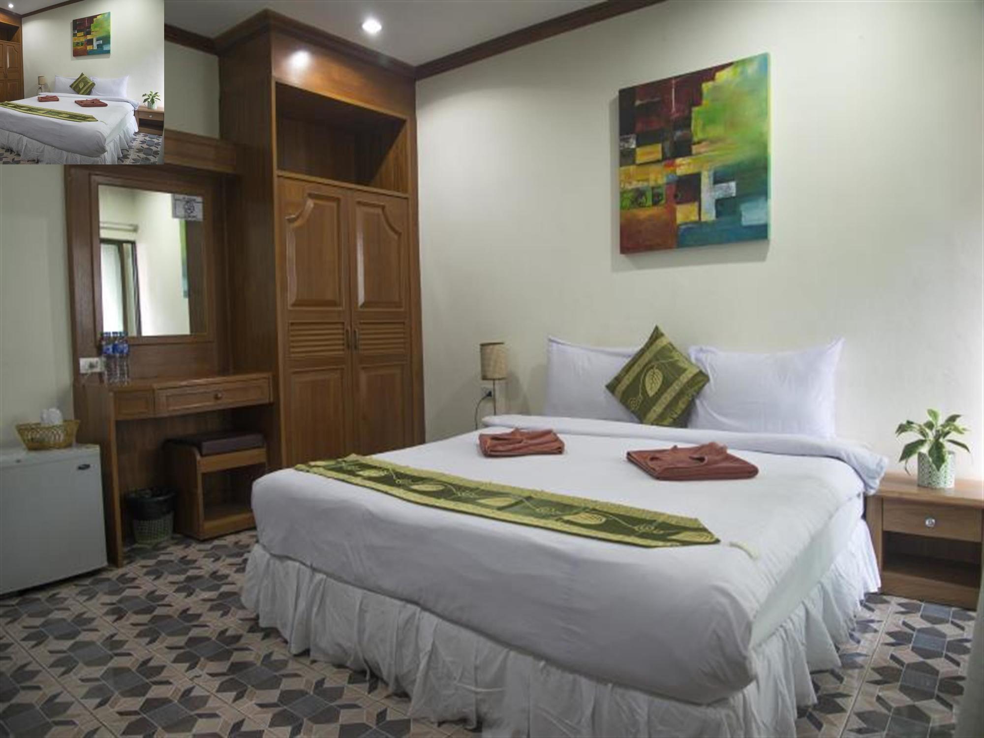Bodega Phuket Patong (Adults Only) Vandrarhem Exteriör bild