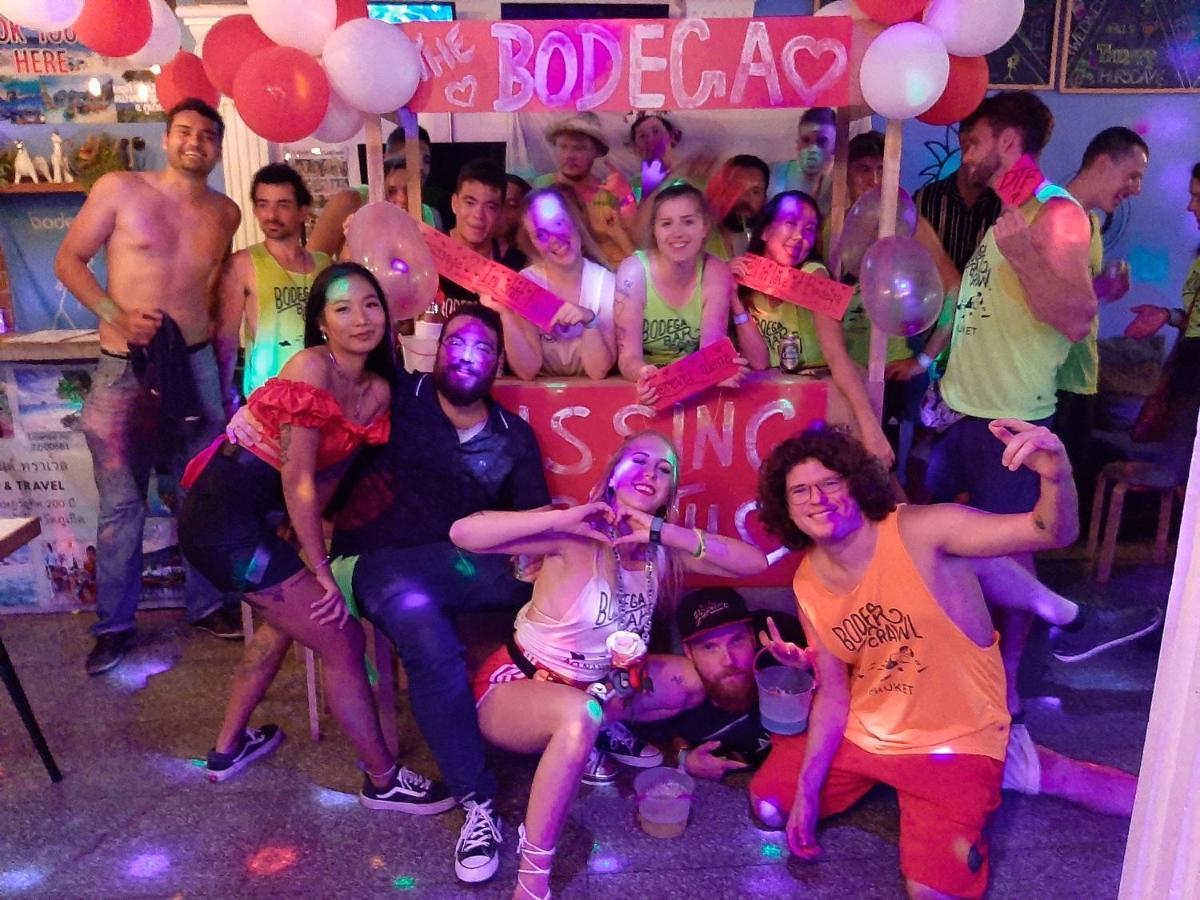 Bodega Phuket Patong (Adults Only) Vandrarhem Exteriör bild